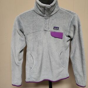 Patagonia Women's Size Small 1/4 Snap Gray Purple Fleece Pullover